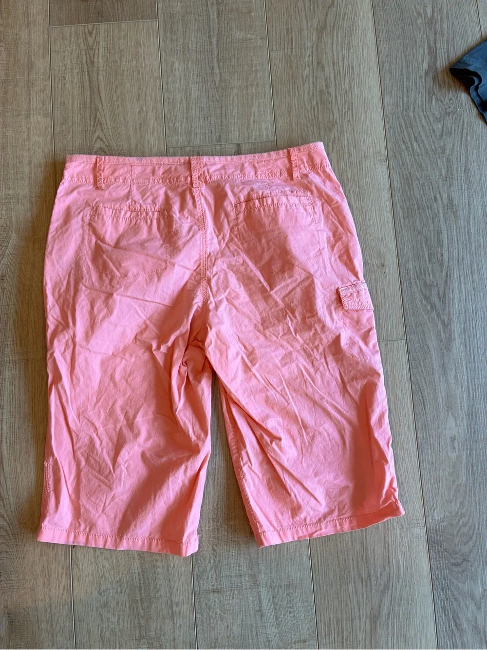 DKNY Pink Long Bermudas Cargo Shorts size 10 cotton pockets baggy